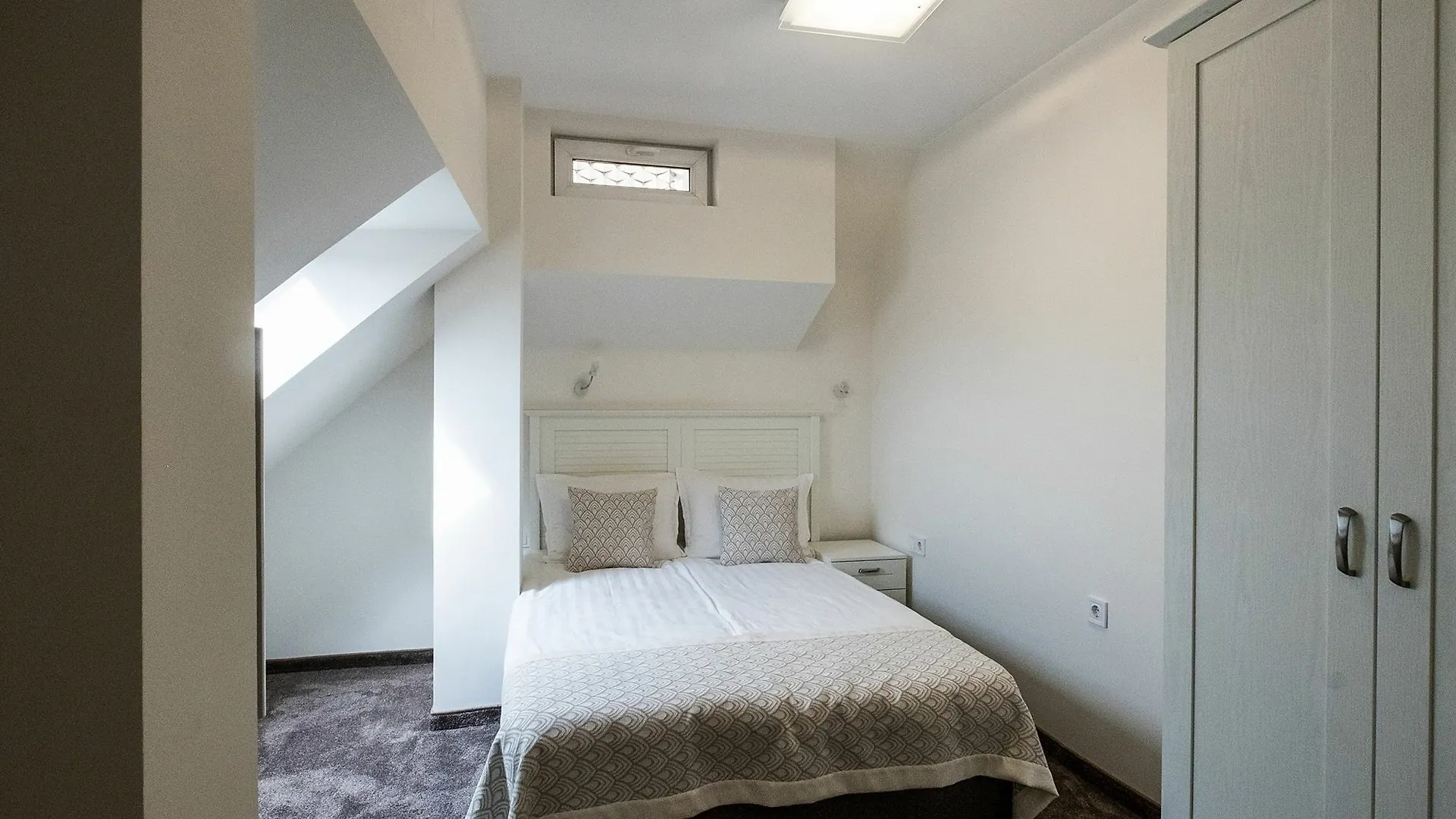 Caro Apartments & Rooms فارنا 3*,